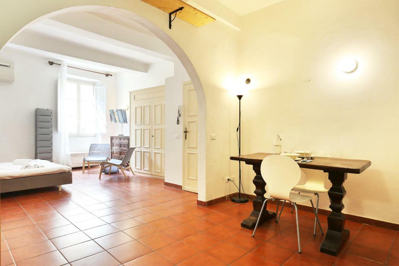 Concetta Apartment ฟลอเรนซ์ ภายนอก รูปภาพ
